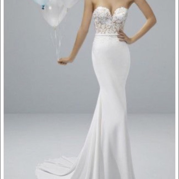 pronovias omura